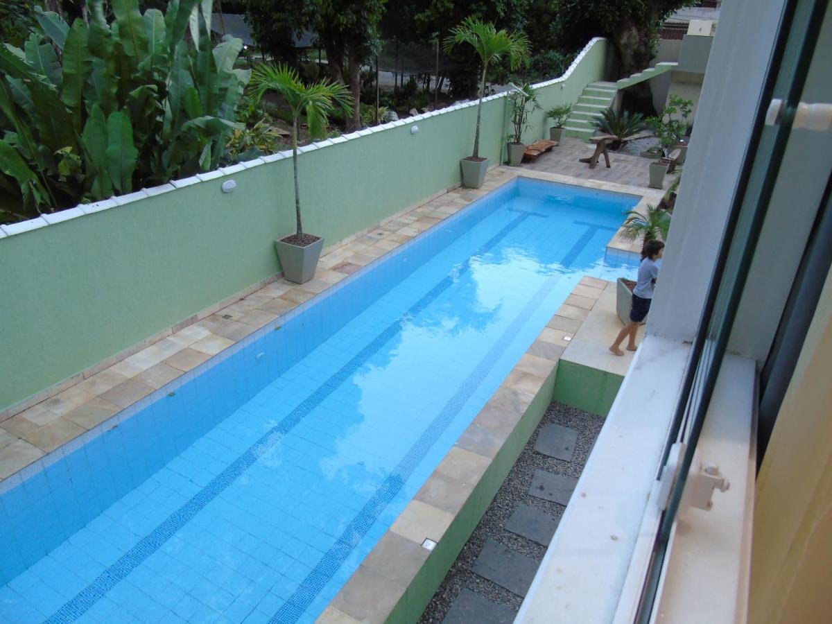 Casa de férias Casa da Jaqueira, 4 Suítes com ar e grande piscina *