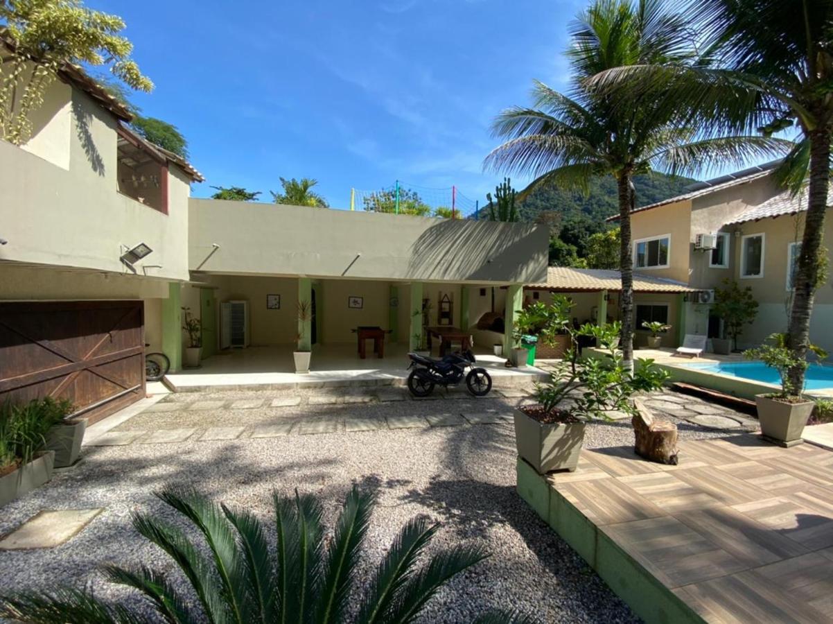 Casa de férias Casa da Jaqueira, 4 Suítes com ar e grande piscina *